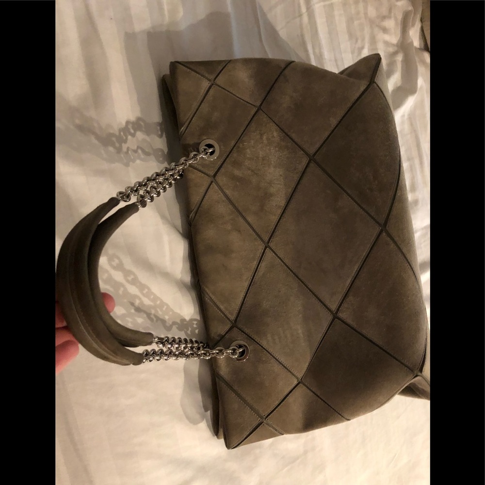 **** SOLD❌**** Roger Vivier Prismick in Gray - Picture 8 of 8